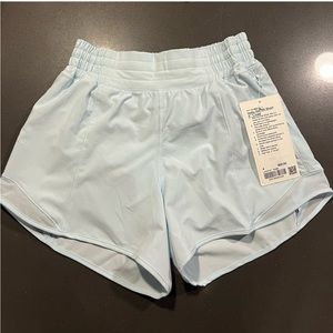 Lululemon hotty hot high rise 4” lined